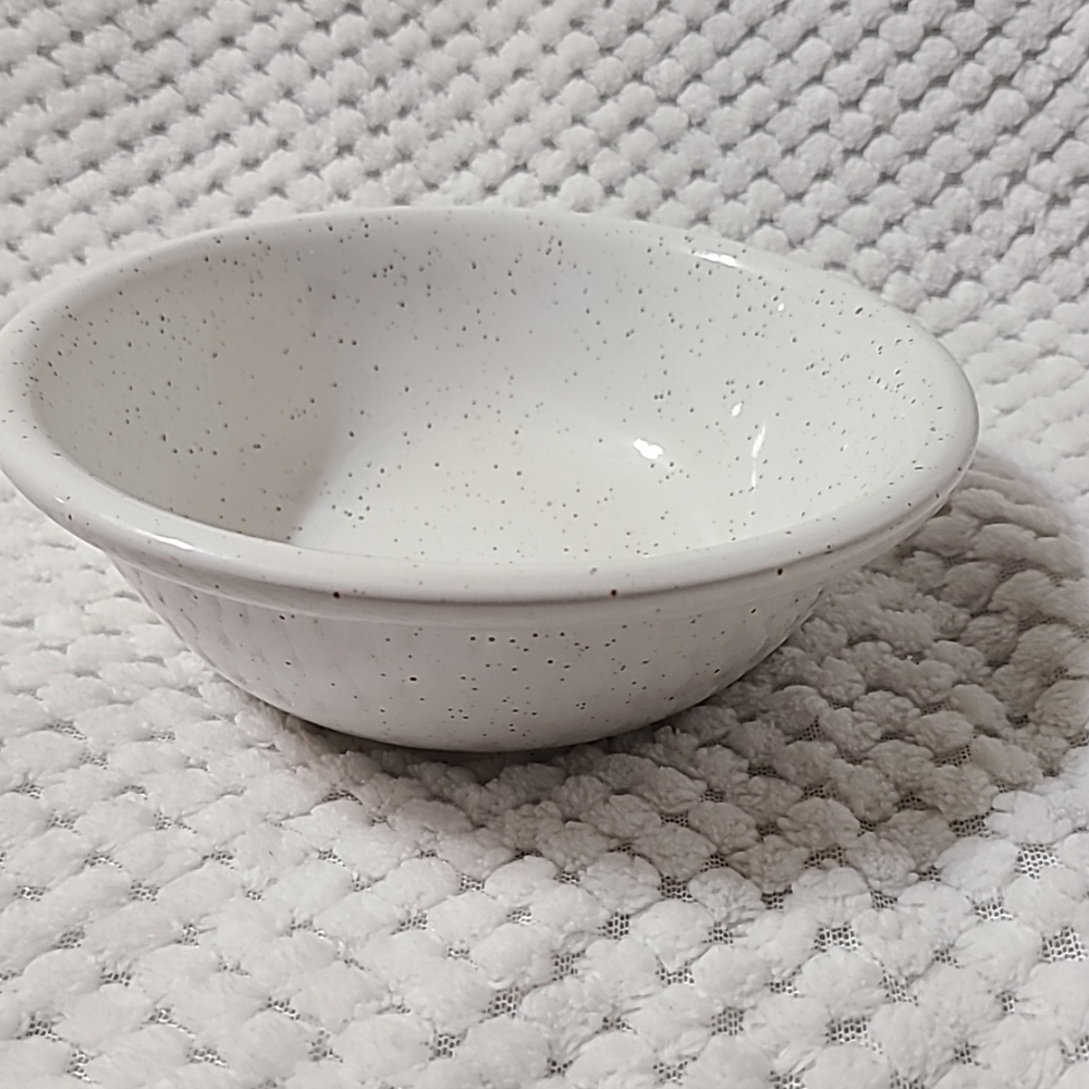 White & Brown Speckled 6⅝" Soup Cereal BOWL